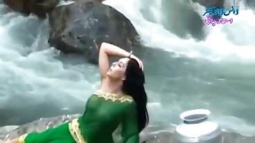 খনির চায় আমাকে বাংলা নতুন চোদা চুদি থেকে তথা ভিতরে তার